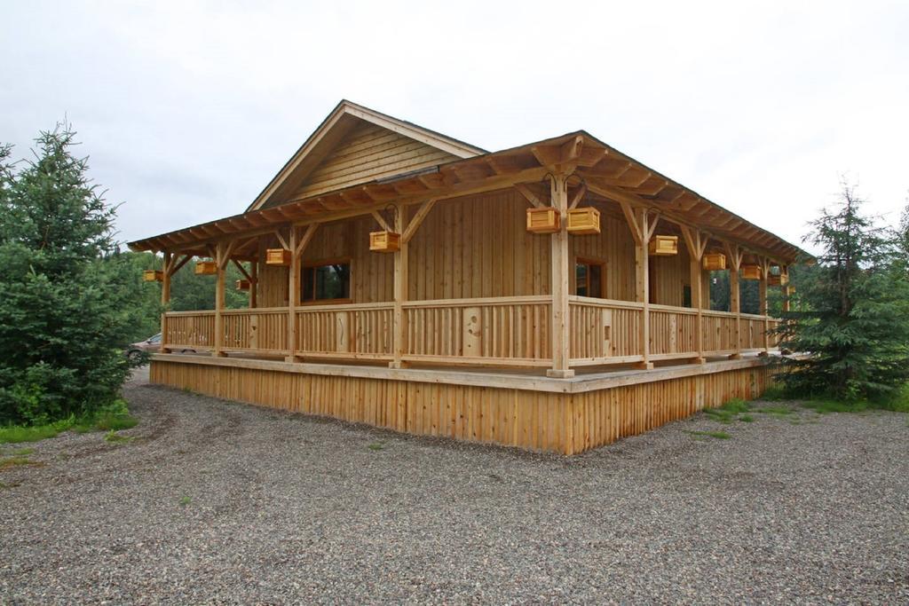 Ldr Lodge - Last Dollar Ranch Смитерс Экстерьер фото